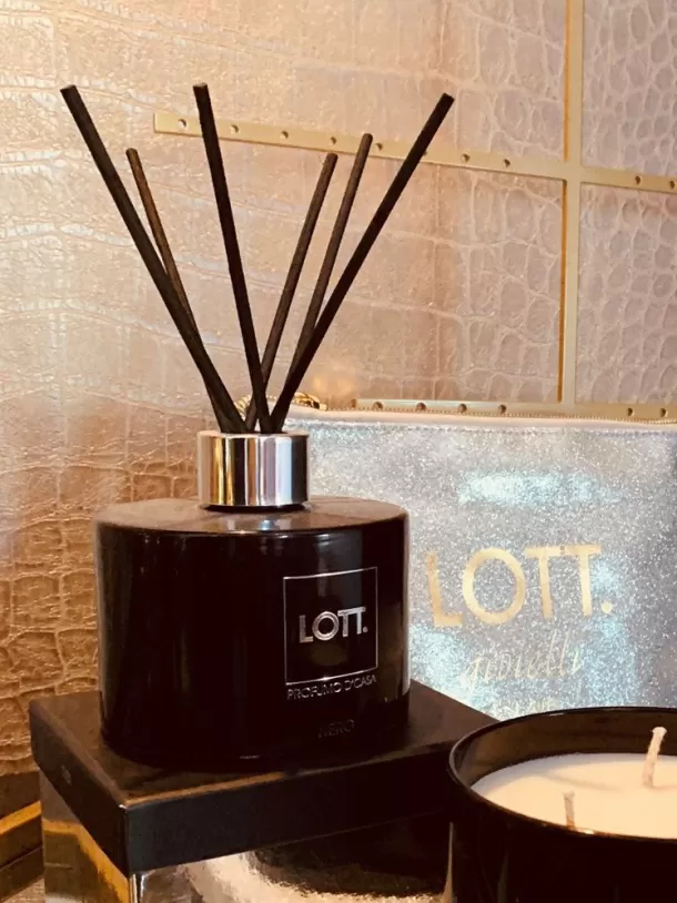 Outlet Lott. Profumo D'Casa Diffuser Nero Lifestyle